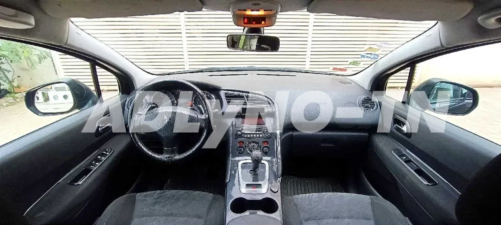 PEUGEOT 3008 HDI BVA à Ariana - Photo 6