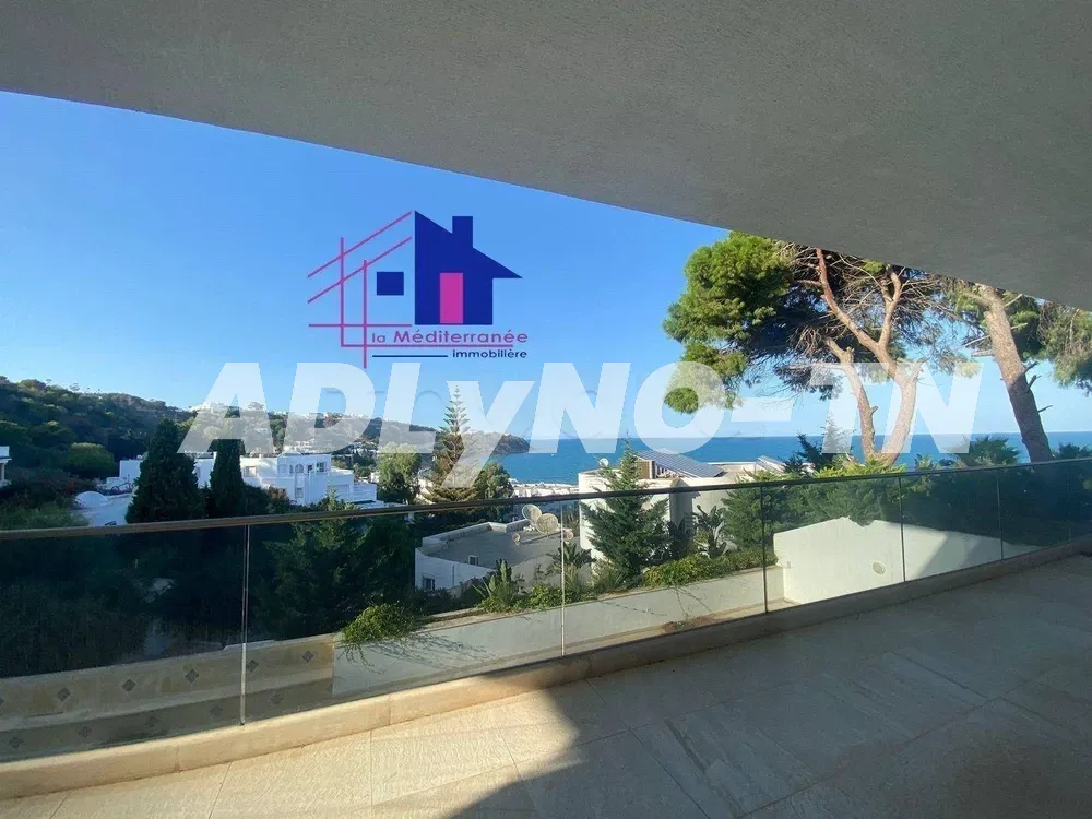 Une superbe Villa S+7 avec piscine à la marsa cube à Tunis - Photo 1