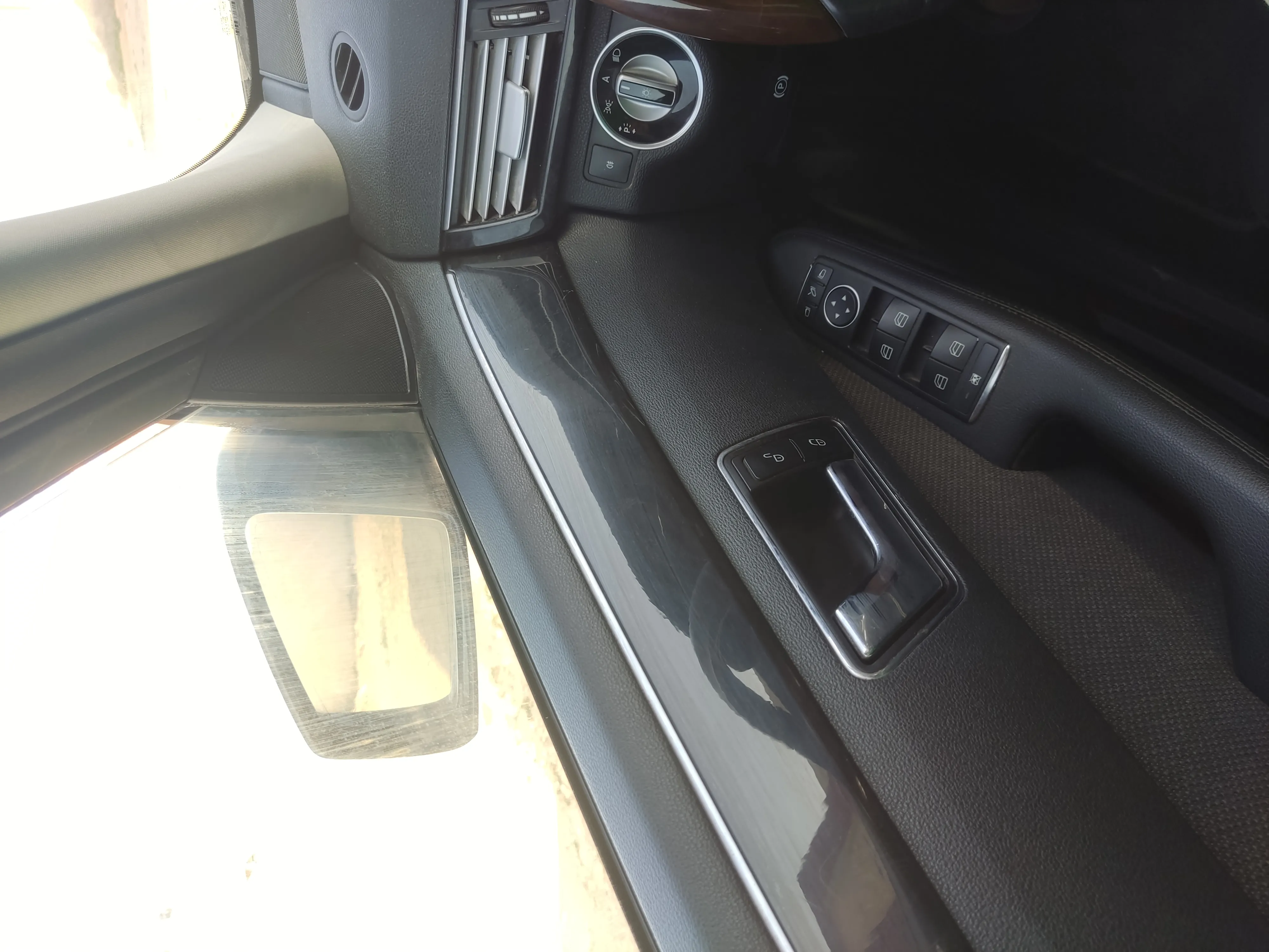 Mercedec model 2011 ess 11chv à Medenine - Photo 8