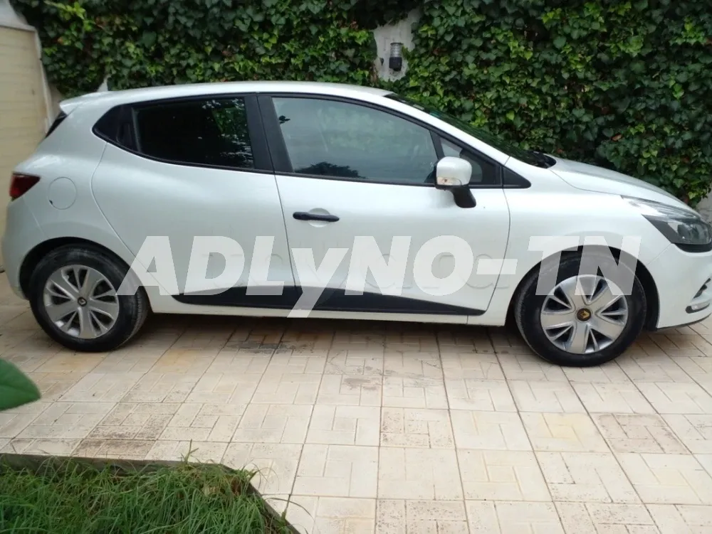 Mahindra KUV 100 Essence 2020