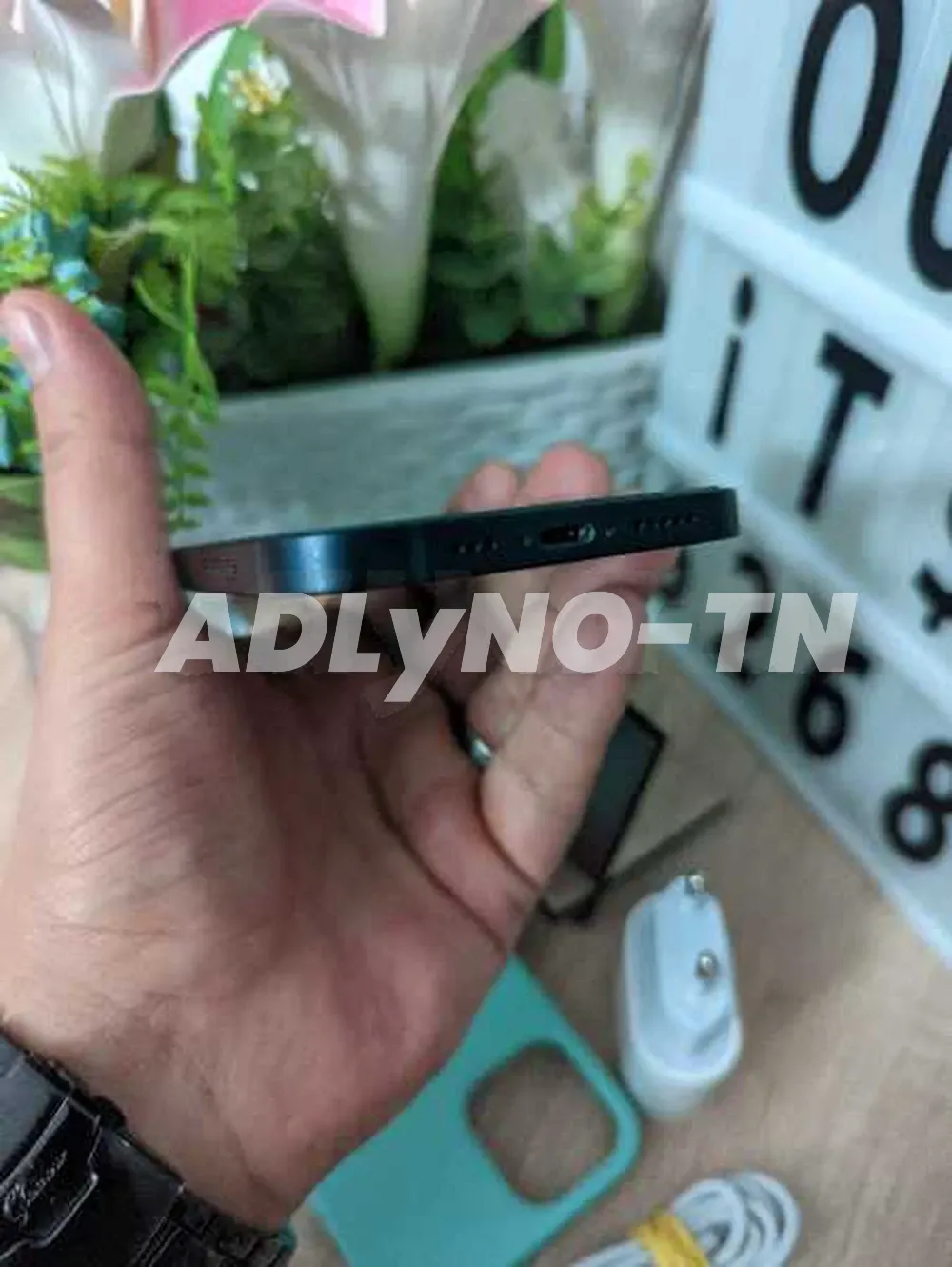 Iphone ?12 Noir 64Go Ètat neuf?Batterie 89%? ?☎️52687077☎️? à Tunis - Photo 4