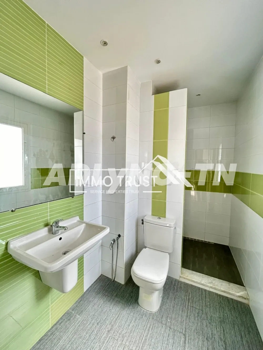 Villa S+4 avec jardin à La Soukra à Ariana - Photo 9