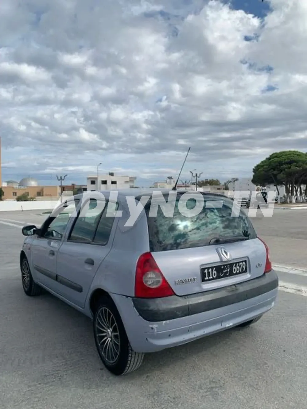 clio bombé pré compus à Bizerte - Photo 1
