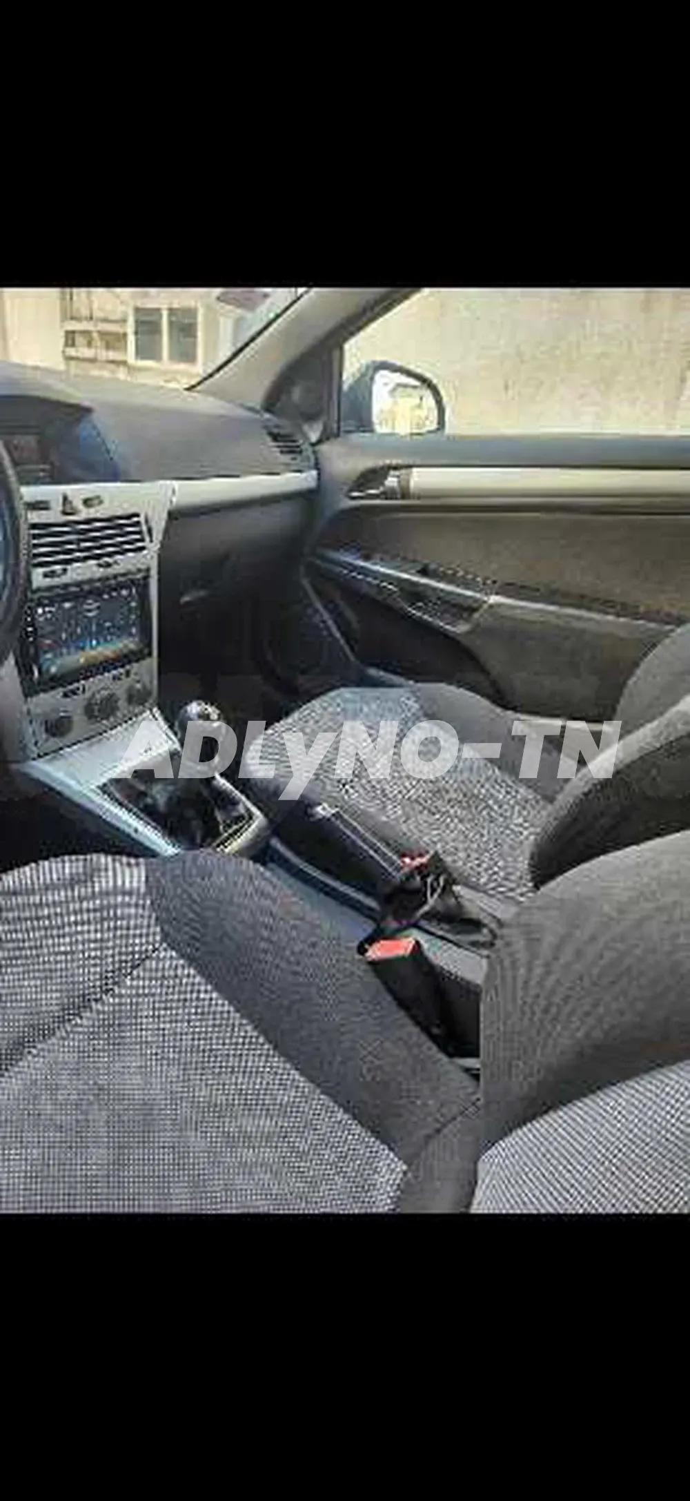 Une jolie opel astra h gtc 1.4 essence à Tunis - Photo 1
