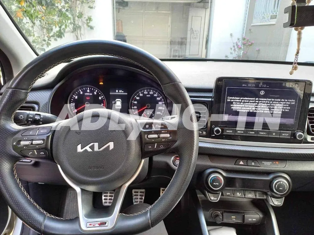 Kia RIO Essence 2017
