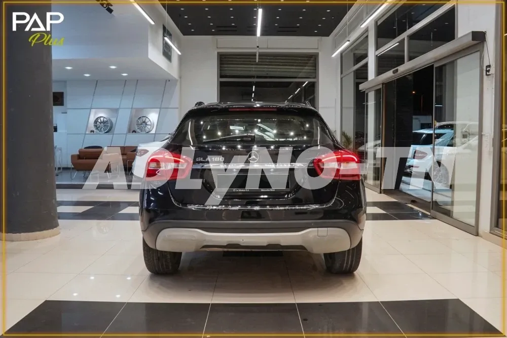 ▶ MERCEDES-BENZ GLA 180 ◀ à Tunis - Photo 7