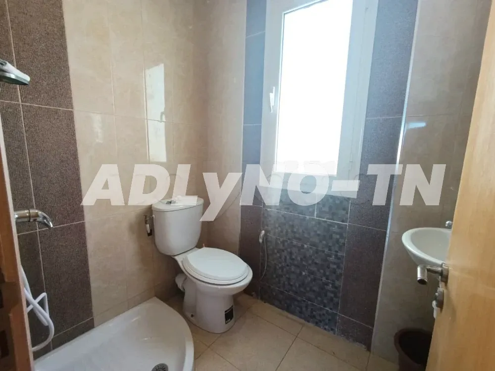 Etage de villa meublé en location à Manouba - Photo 4