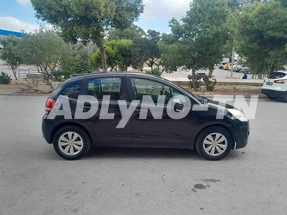 À vendre Citroën C3 en excellent état à Tunis - Photo 2