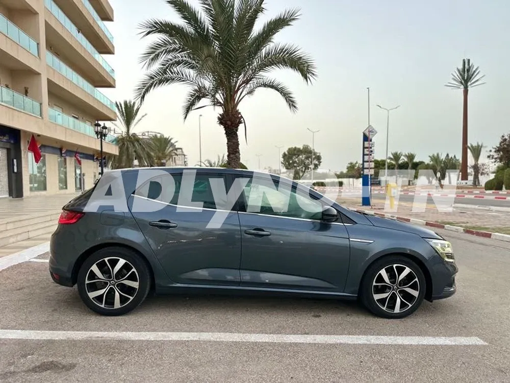 MEGANE 4 LIMITED TT OPTIONS IMPORTE NEUVE à Monastir - Photo 3