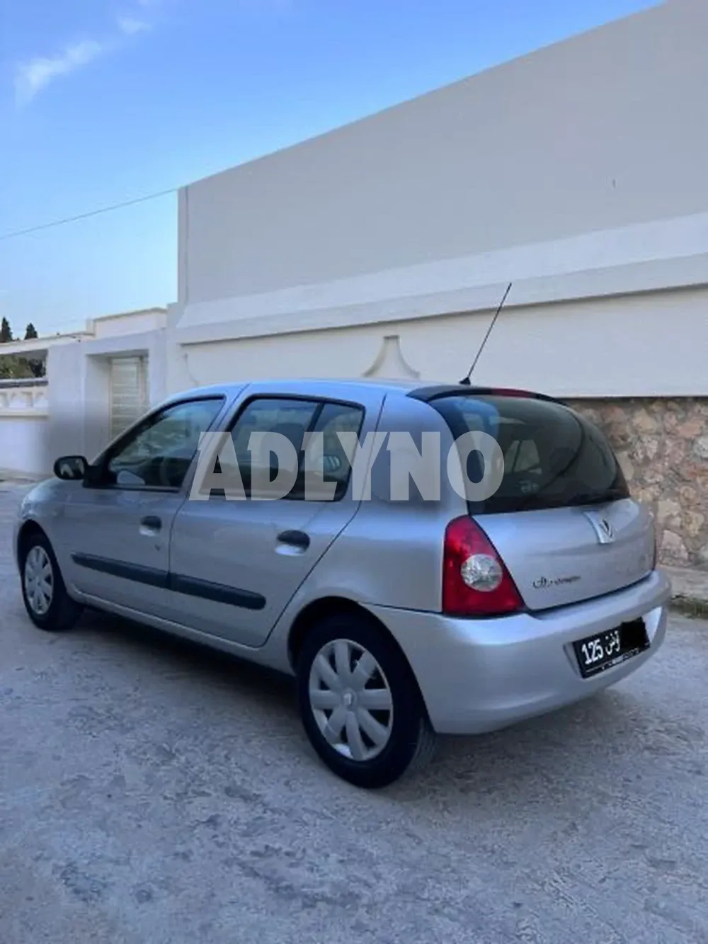 Clio Compus NeuF à Monastir - Photo 3