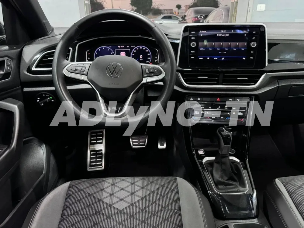 T ROC importée de Allemagne 1,5 eTSI avec 4 cylindres Tu 246 à Tunis - Photo 8