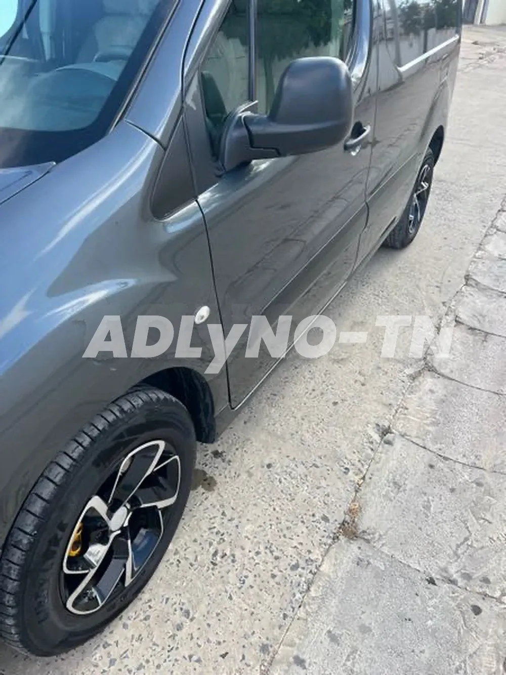 Citroën Berlingo B9 à Bizerte - Photo 5