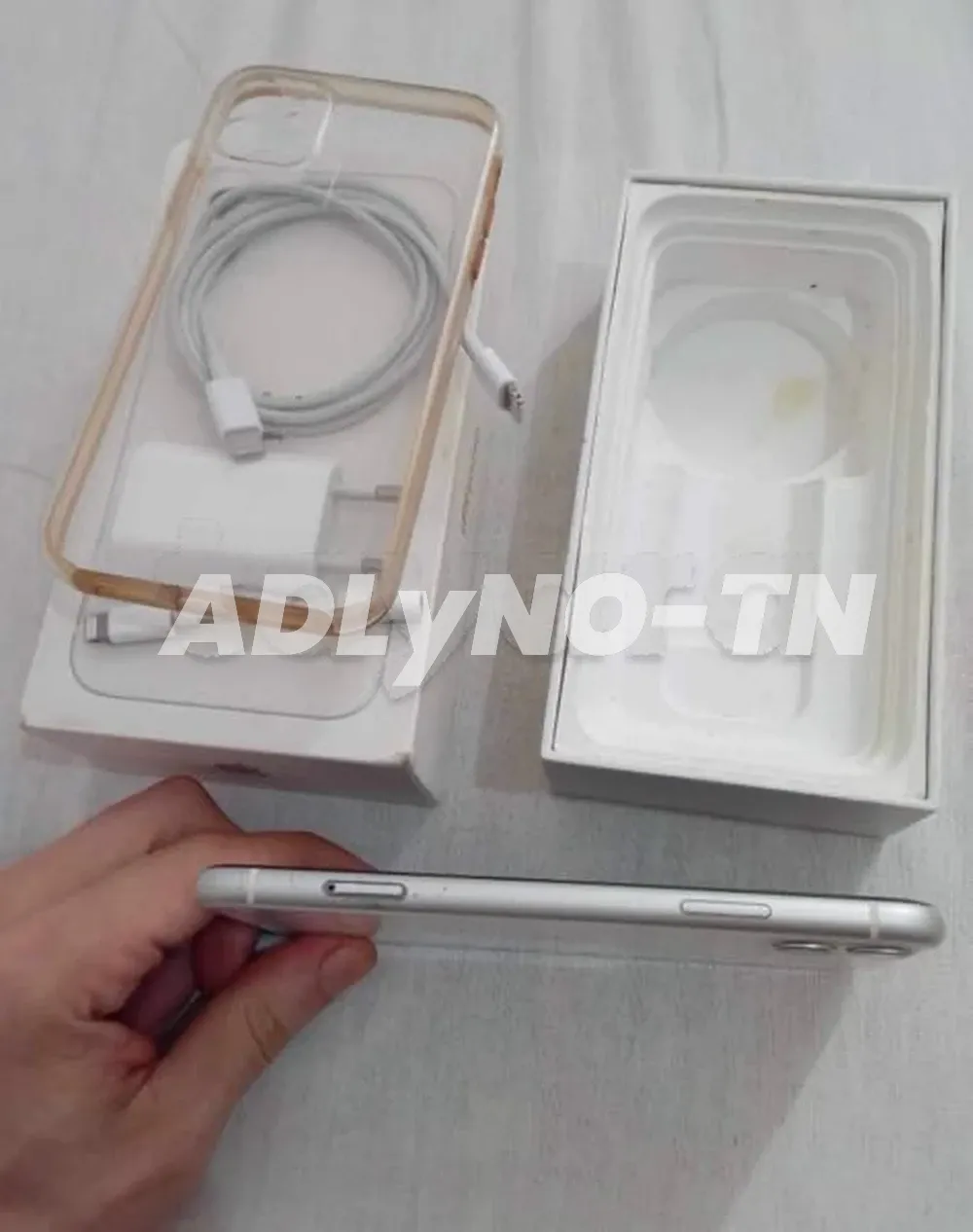 IPHONE 11 64GB BLANC 79% BATTERIE ? à Tunis - Photo 6