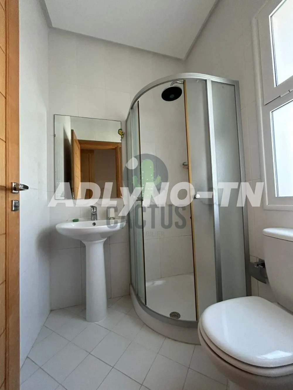 À vendre : Villa pieds dans l'eau sur un terrain de 779m² à Jinene Beni Khiar à Nabeul - Photo 13