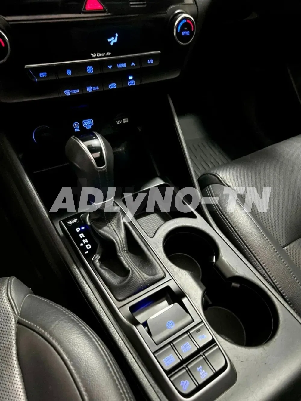 HYUNDAI TUCSON CRDI 4x4 à Ariana - Photo 7