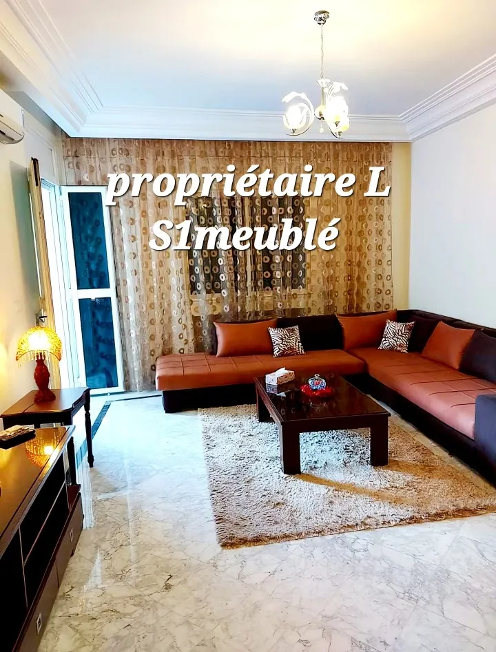 Très bel apt S1 meublé Ennasr2 pr étranger