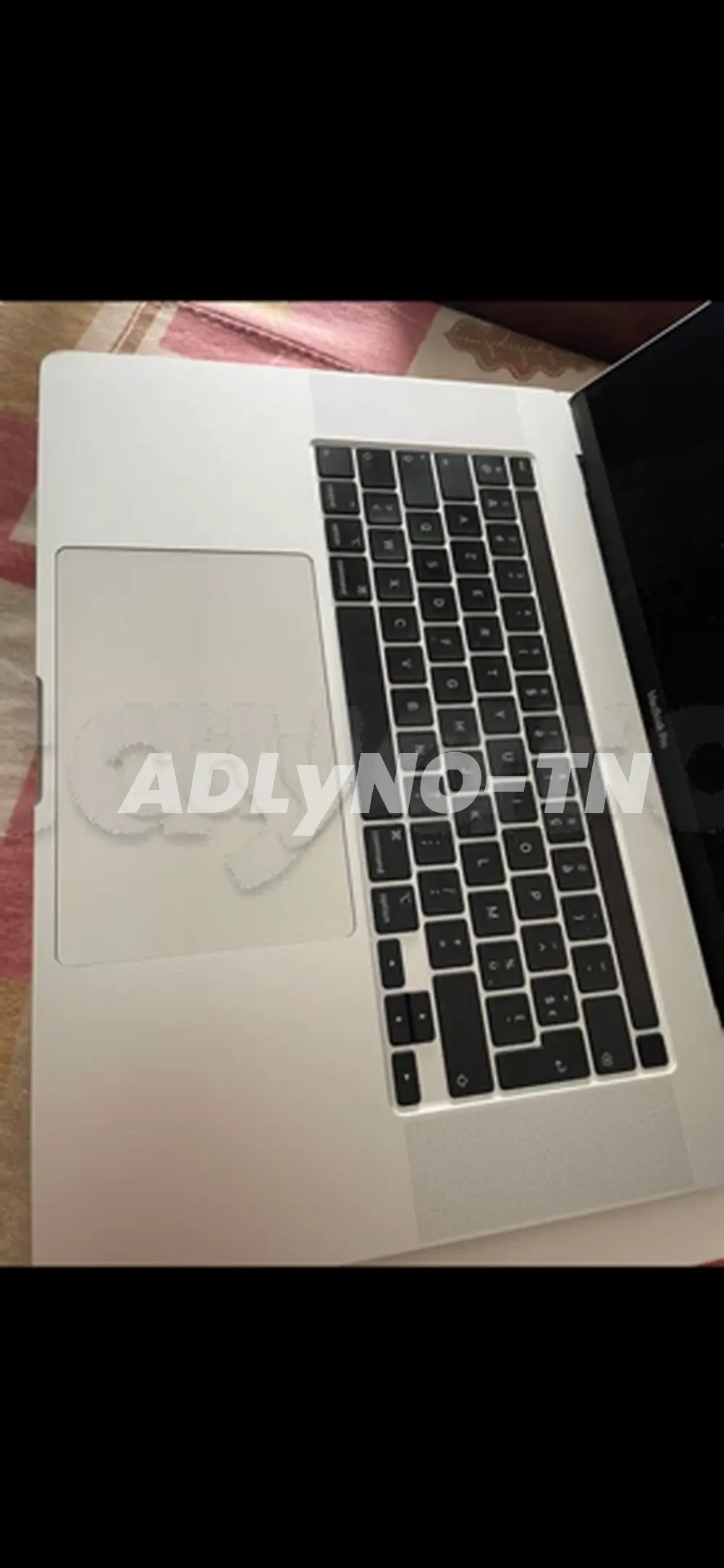MacBook Pro 2019 512g SSD 16g ram 16 pouces écran état neuf aucun défaut tt en marche 10/10 avec le chargeur et facture prix 3100dt tel 20172643 à Tunis - Photo 2