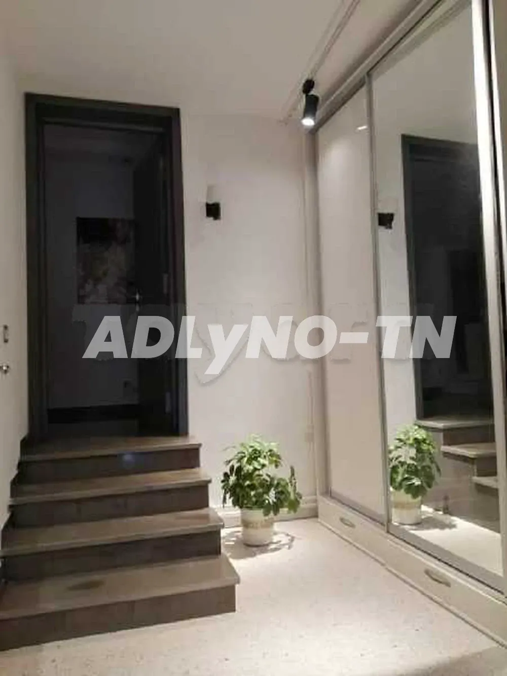 étage de villa duplex richement meublé à gammarth à Tunis - Photo 5