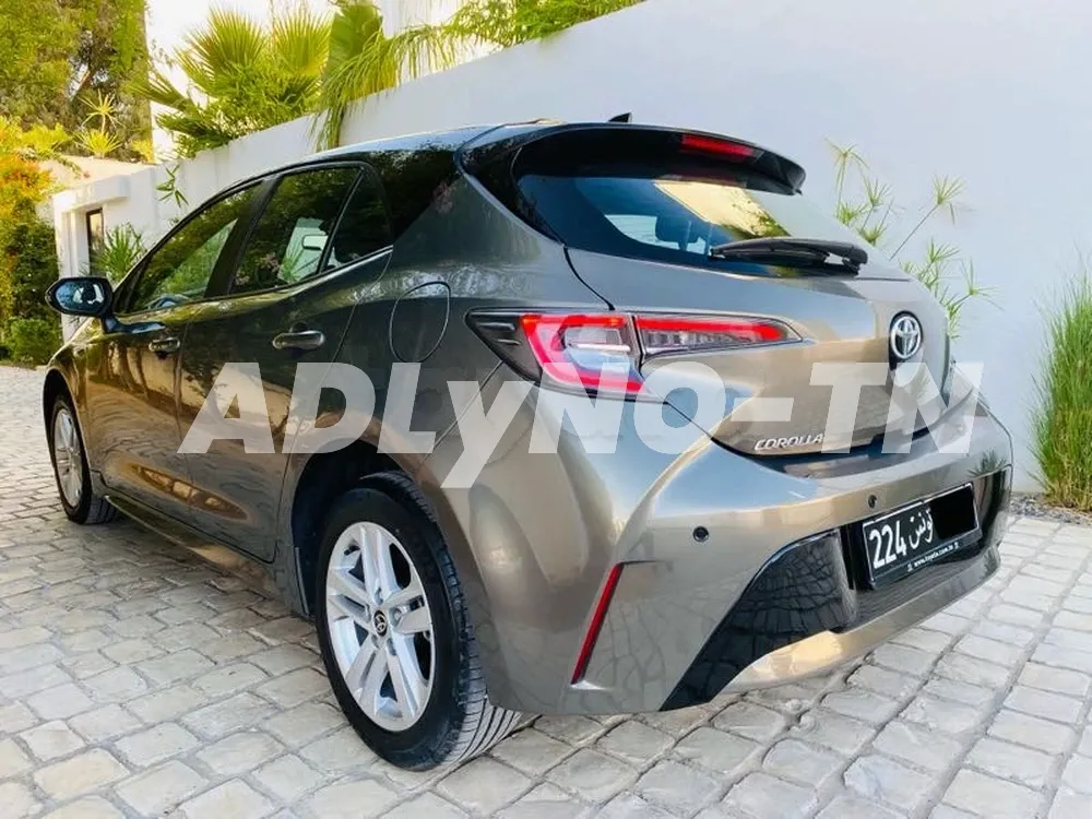 TOYOTA COROLLA BVA Première main à Ariana - Photo 8