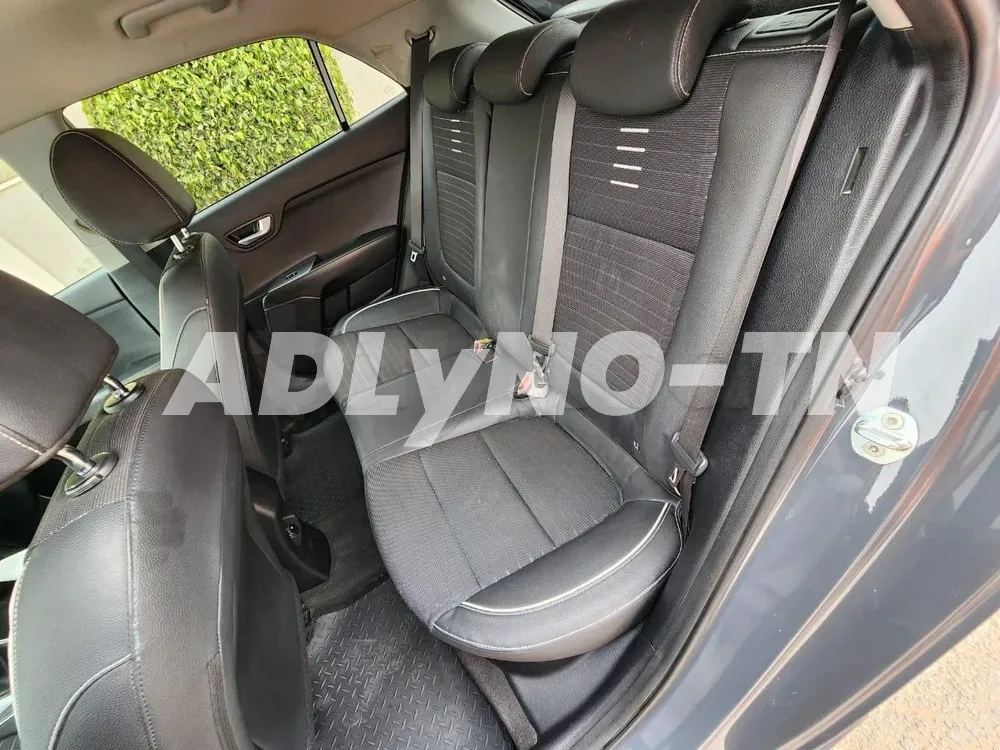 Kia Rio GT-line (27000 klm) à Sfax - Photo 8