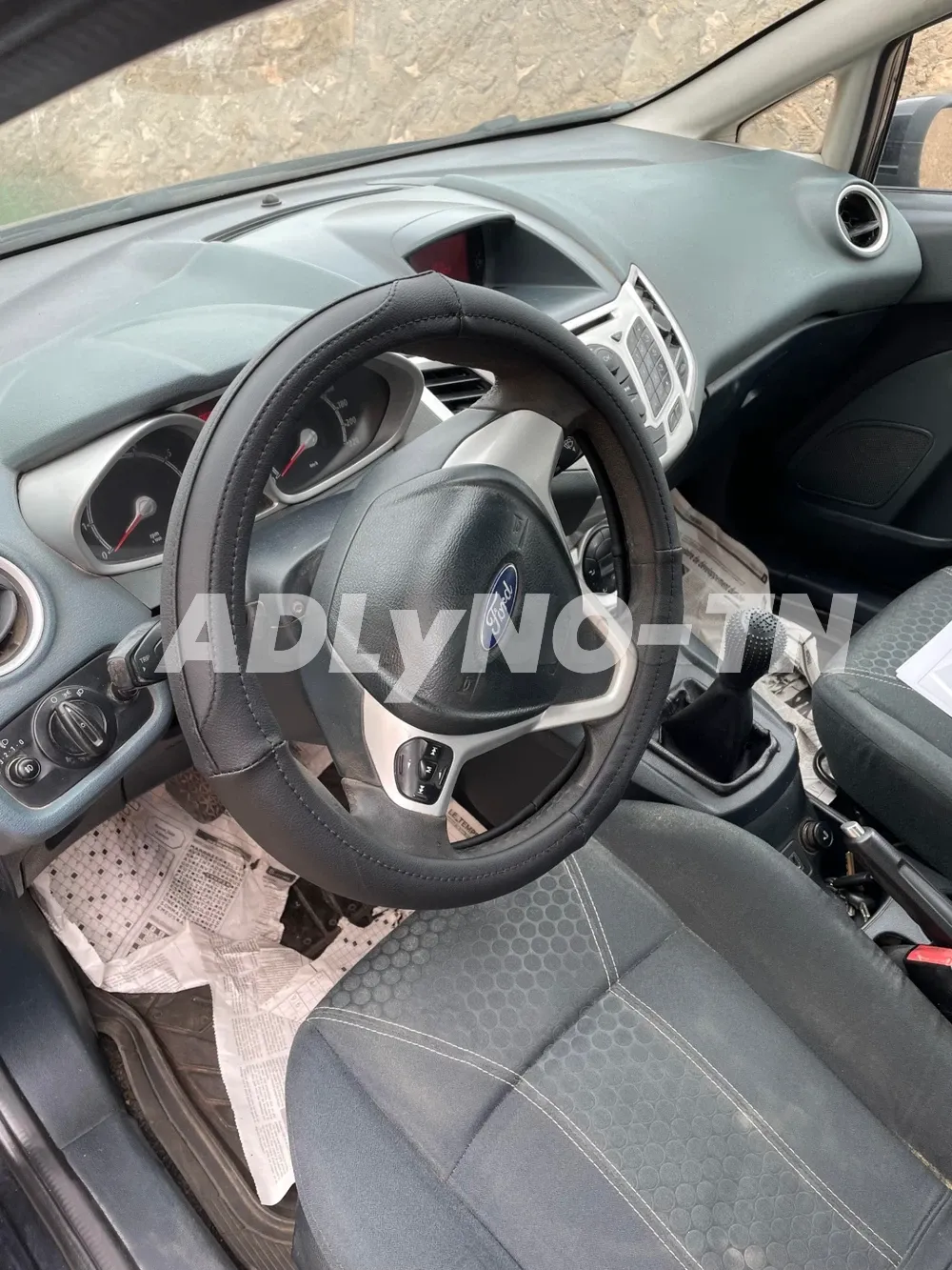 FORD FIESTA TUTANIUM 2010 A vendre à Sfax - Photo 2