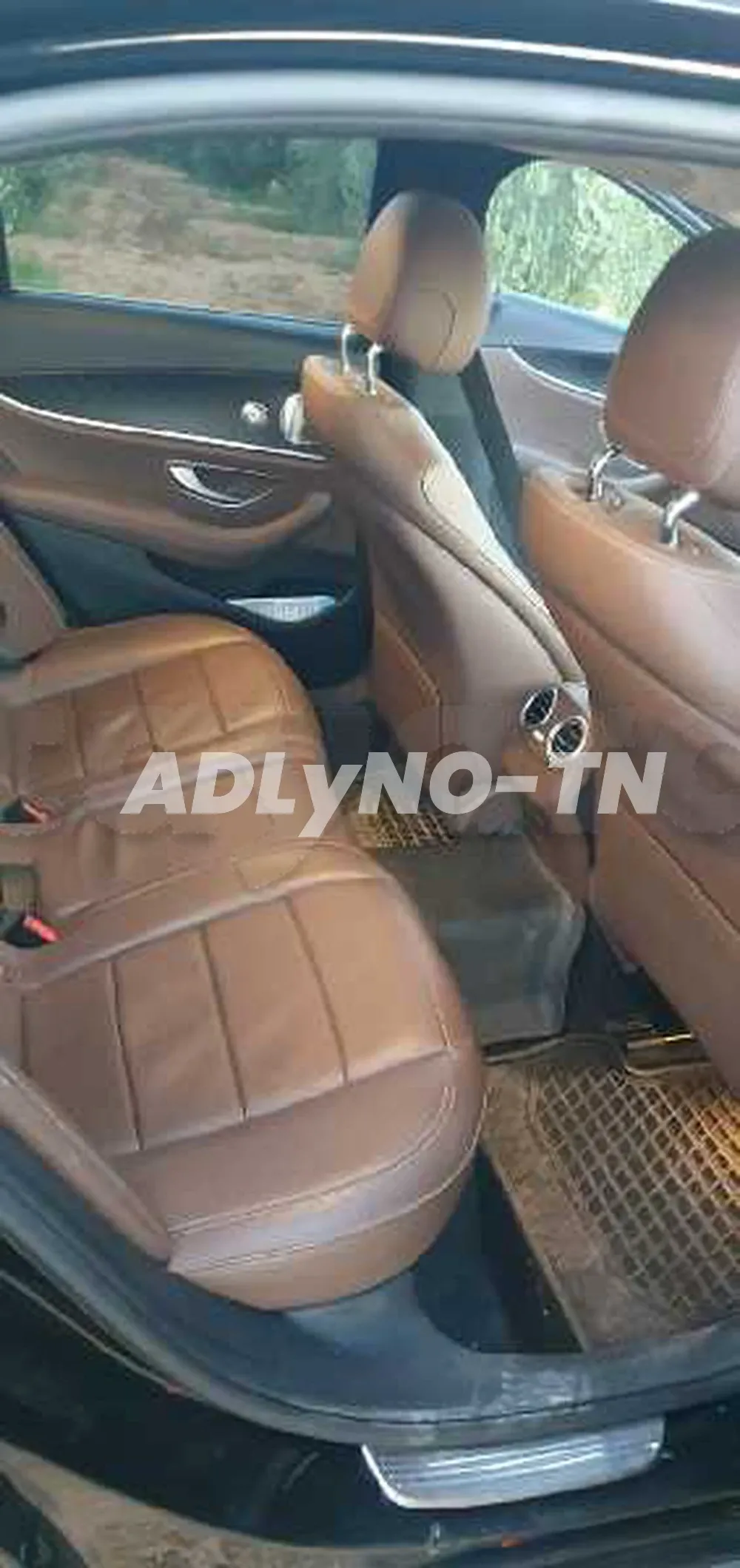 Mercedes E 200D à Gafsa - Photo 8