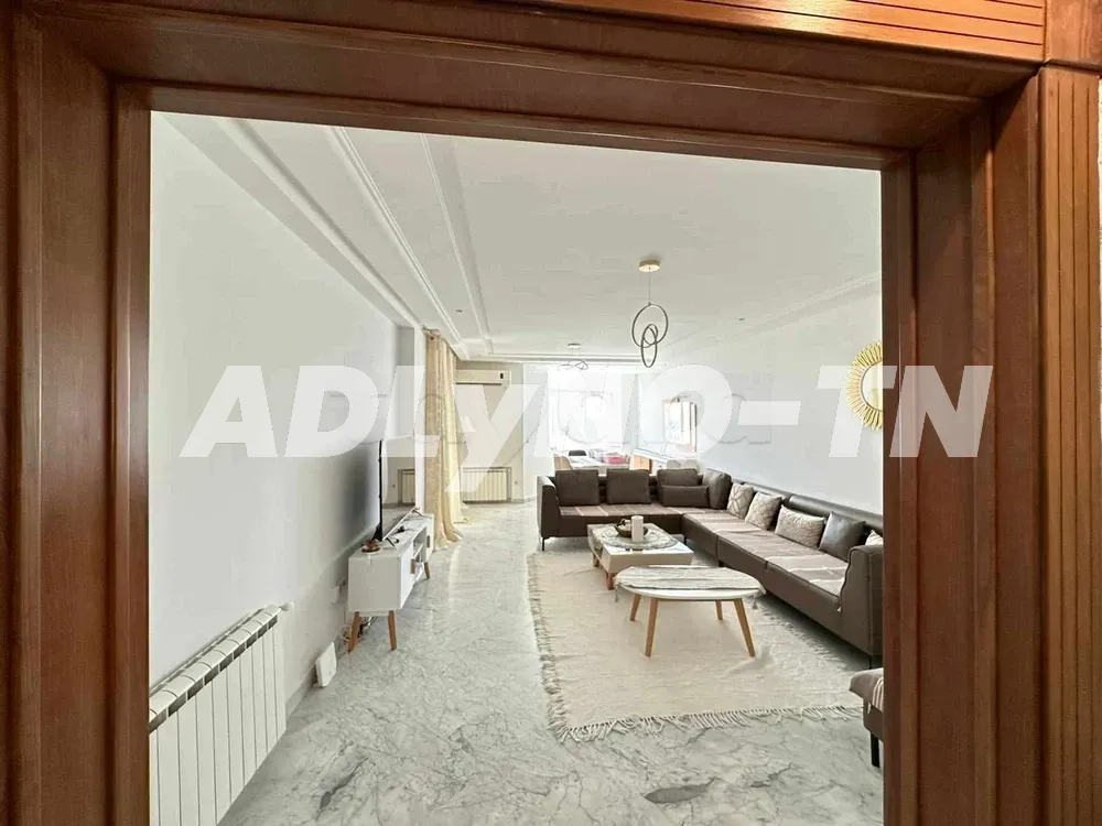 A vendre s+3 titré 173 m² à El Menzah 9 C à Tunis - Photo 2