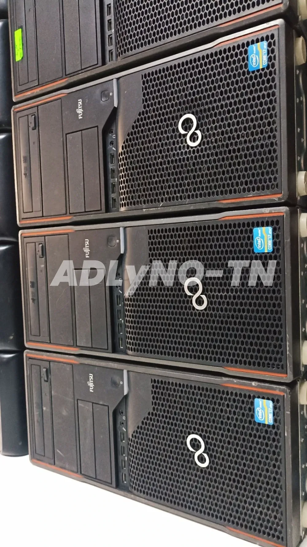 20 pc de bureau siemens i7 Complet + un Serveur+switcher gratuits à Tunis - Photo 2
