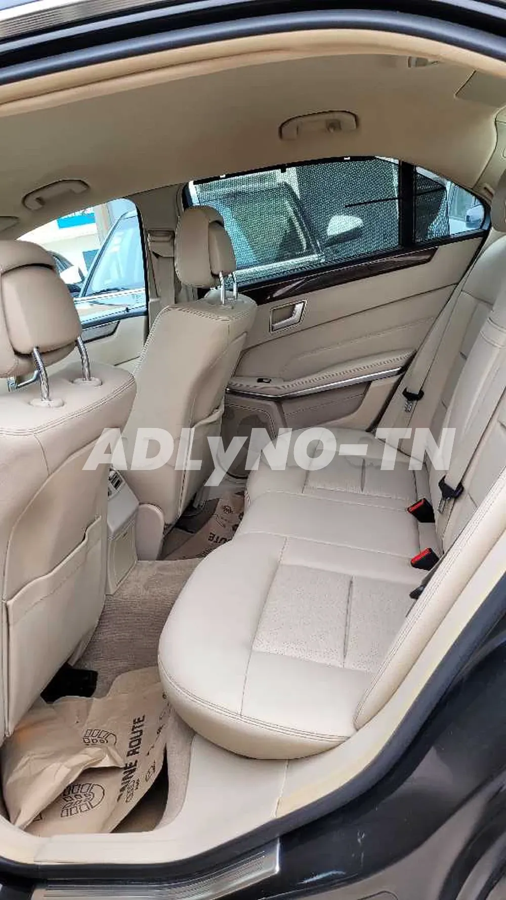 Mercedes E180 Essence 2015 à sousse - Photo 3