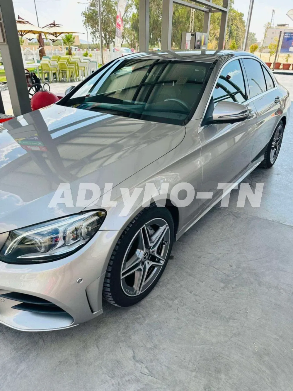 Mercedes-Benz 200 kit amg sport à Sidi Bouzid - Photo 2