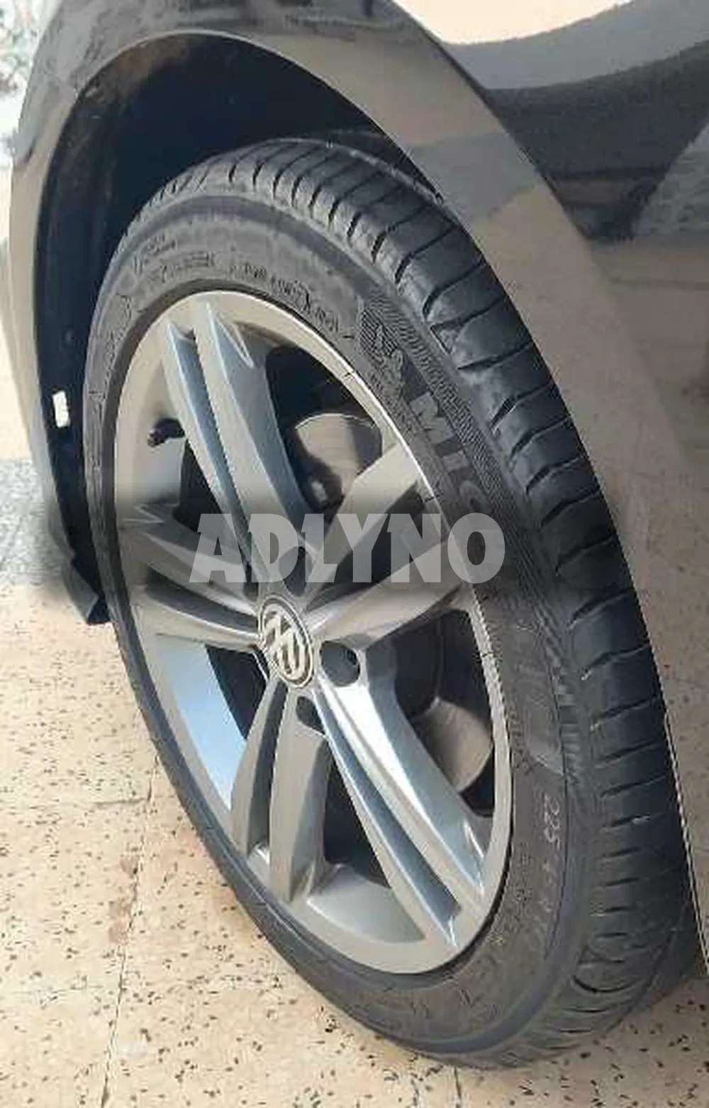 Golf 7.5 tdi kit R line 2020 à sousse - Photo 9