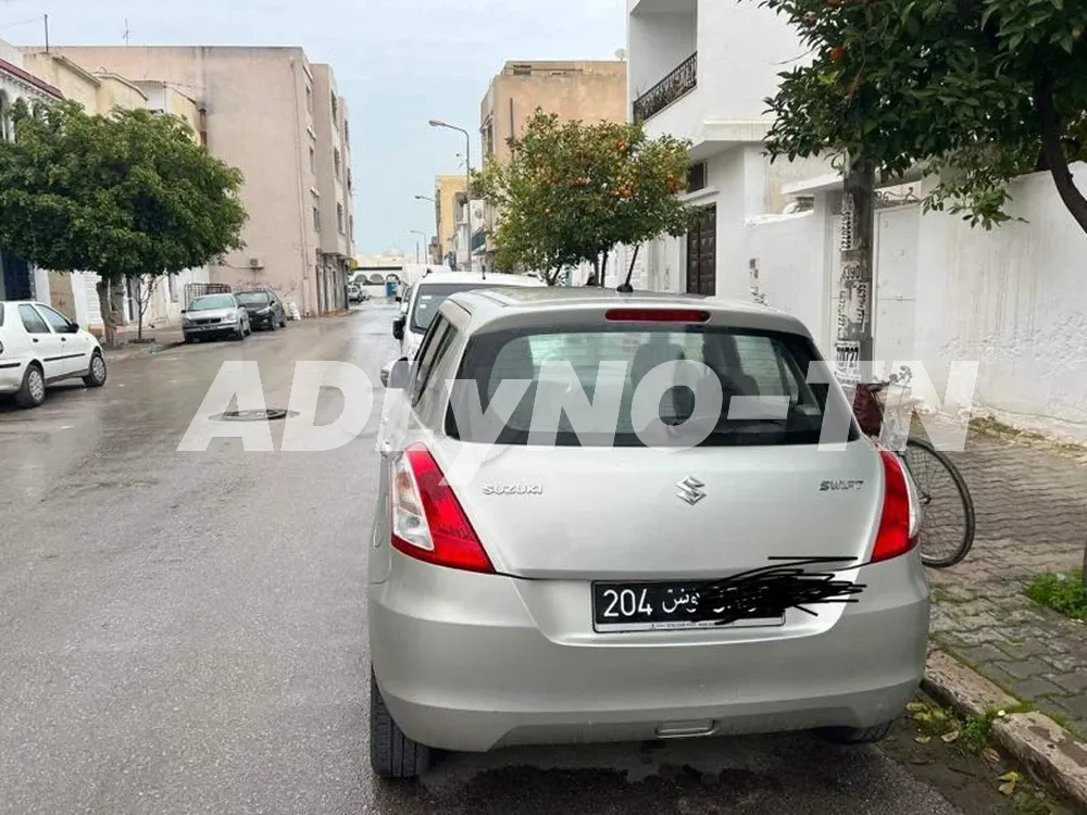 avendre voitur suzuki swift etat neuf à Tunis - Photo 4