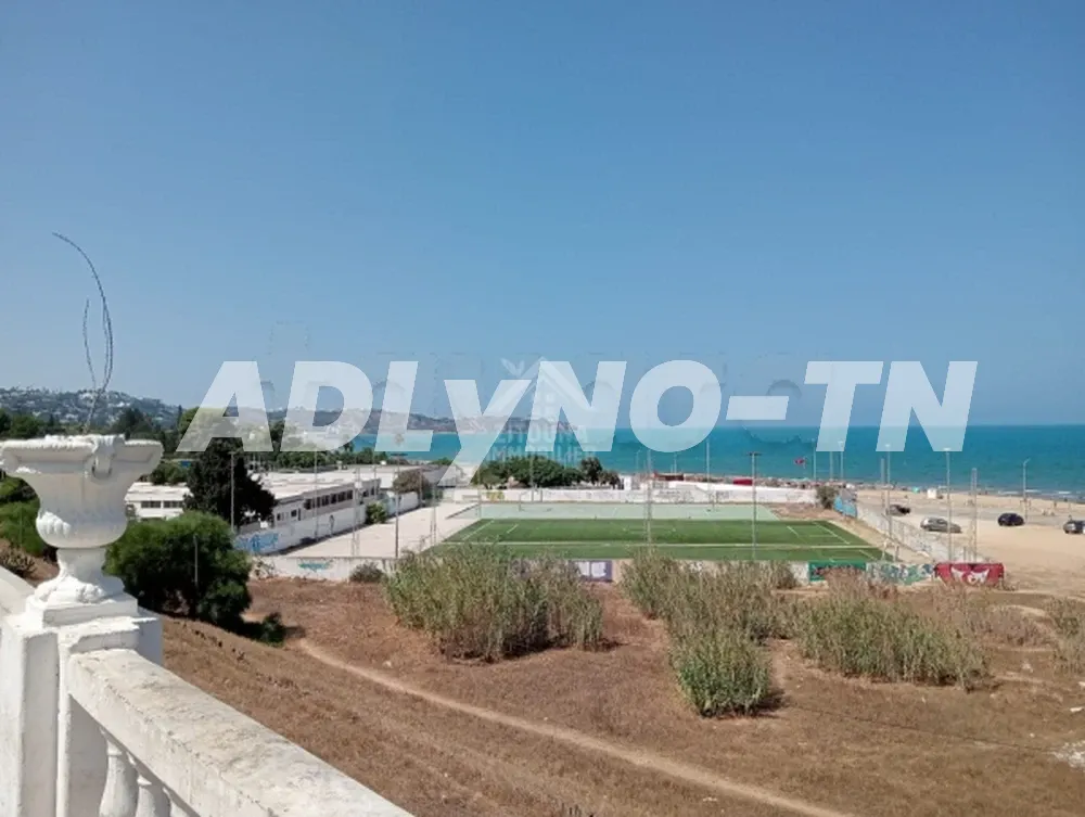 A vendre un magnéfique duplex à la Marsa Plage à Tunis - Photo 3