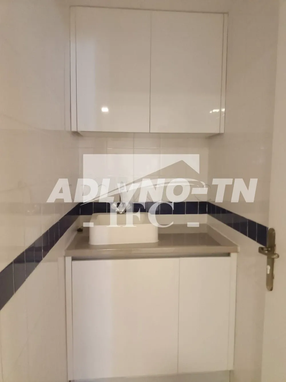 Bureau en 4 espaces - 286m²- Montplaisir- IFCM155 à Tunis - Photo 4