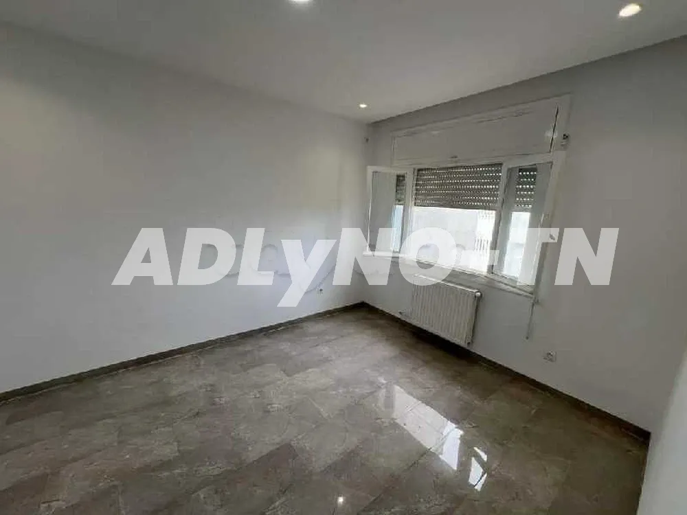 APPARTEMENT s+2 à Nord Hilton Mutuelle ville à Tunis - Photo 3