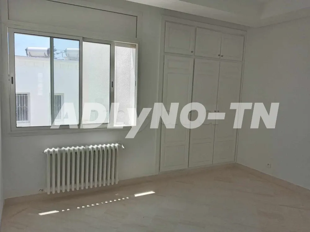 duplex S5 Marsa ennassim à Tunis - Photo 4