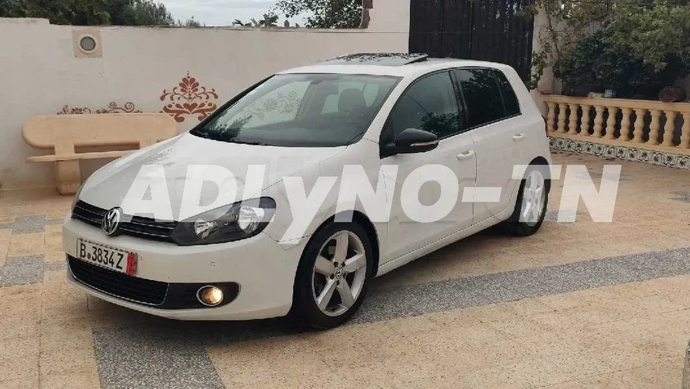 Golf 6 tdi Match plus toit ouvrant à sousse - Photo 1