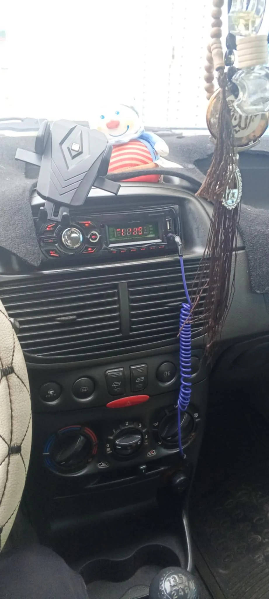 Voiture à vendre à Tunisie - Photo 1
