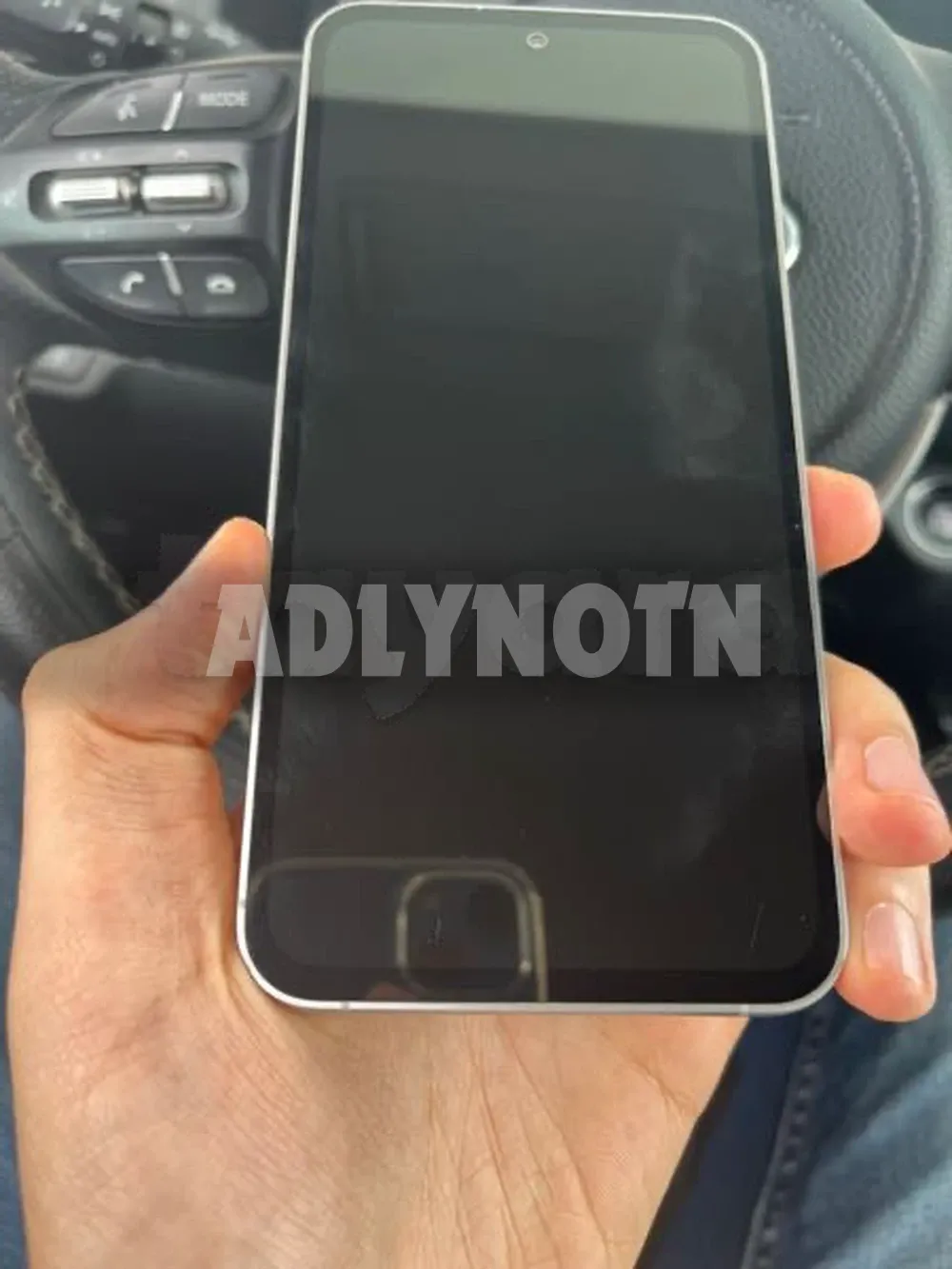 Samsung S23 FE 128/8 5G état neuf parfaite peu servi importé officiel aucun défaut tt en marche jamais réparé avec son câble facture et garantie prix 1350dt tel 20172643 à Tunis - Photo 6