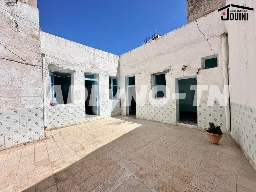 Ancienne Maison 180 m² au Centre Ville de Tunis à Tunis - Photo 2