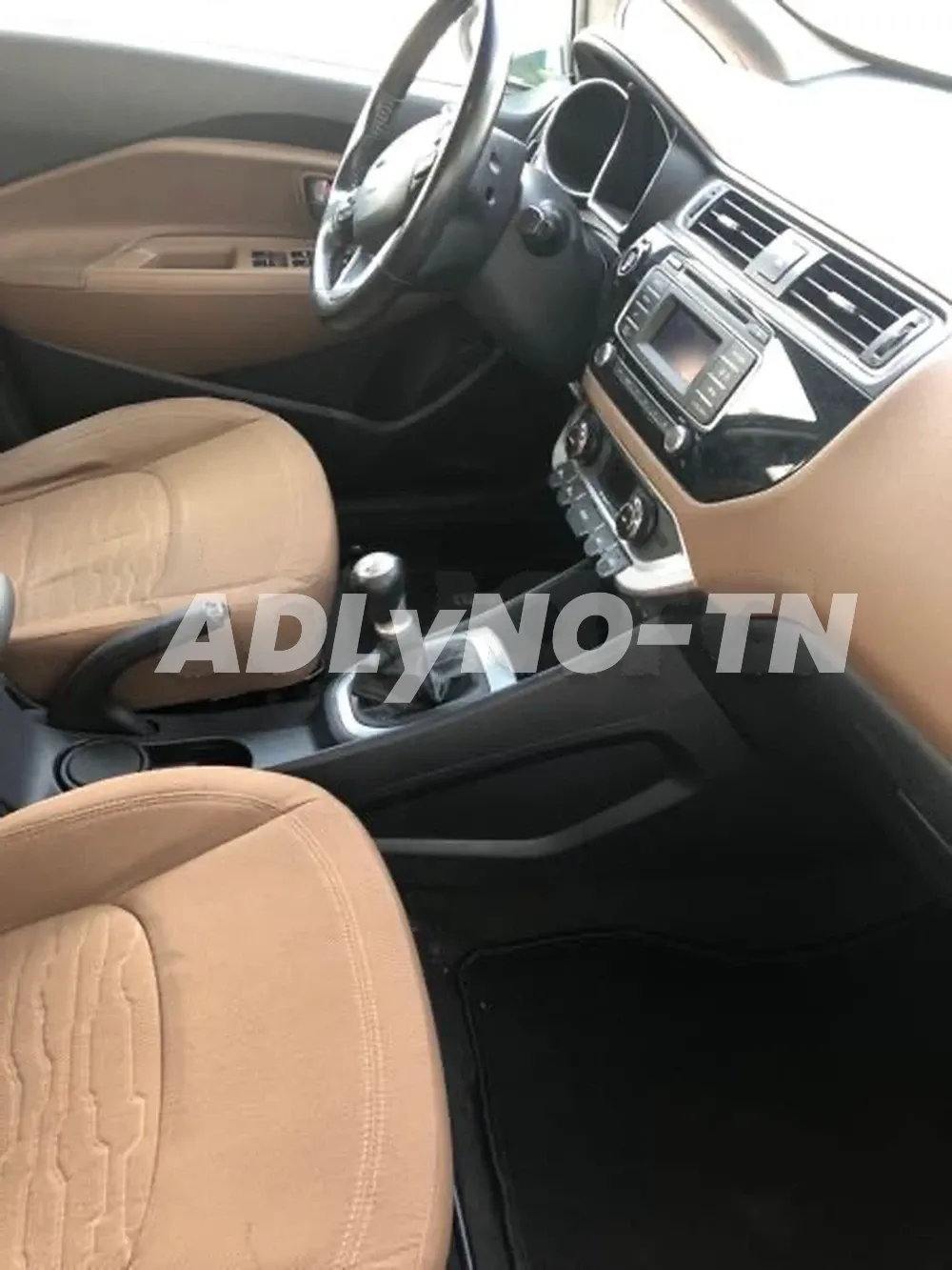 Dame vend KIA Rio 1ère main 85000km à Ariana - Photo 3