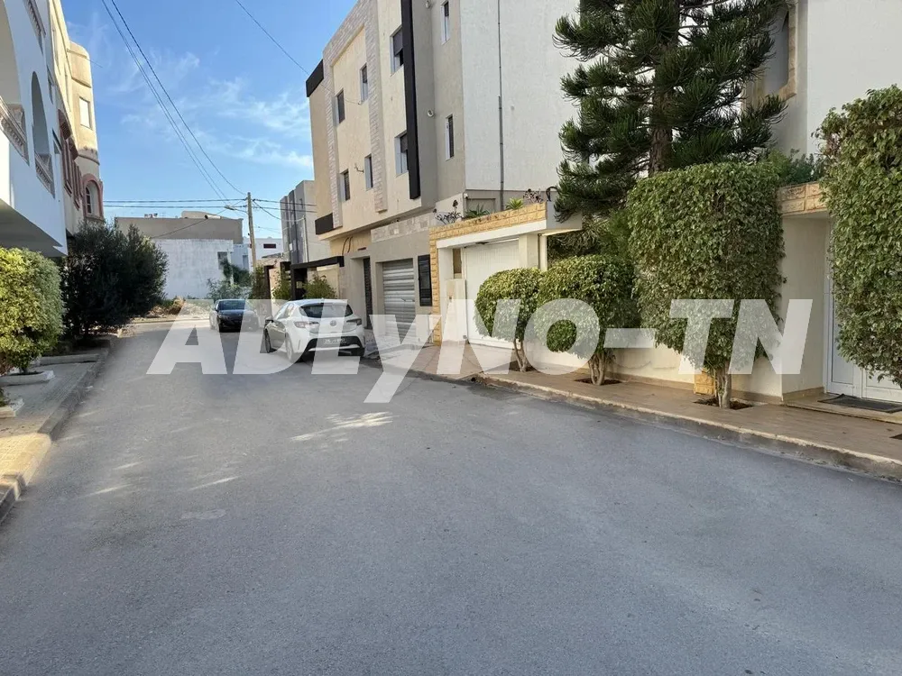Villa Haut standing à Kélibia à Vendre à Nabeul - Photo 1