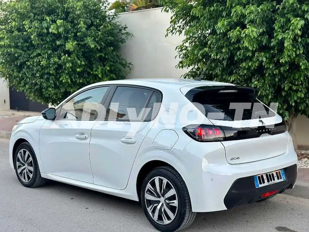 Peugeot 208 ALLURE Diesel Fin D'série à Tunis - Photo 7