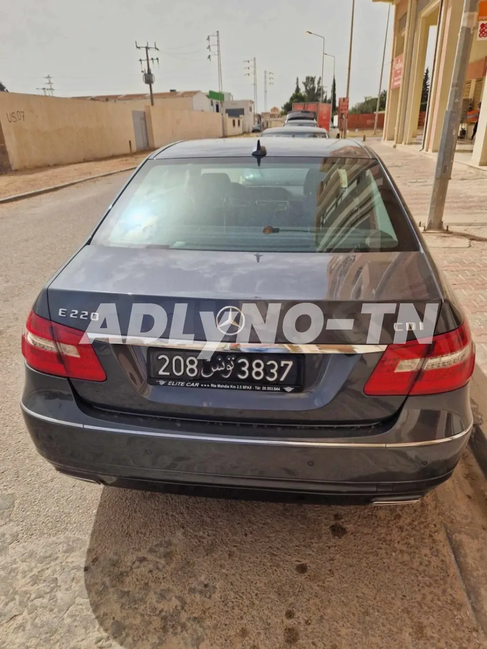 Mercedes classe E à Sfax - Photo 2