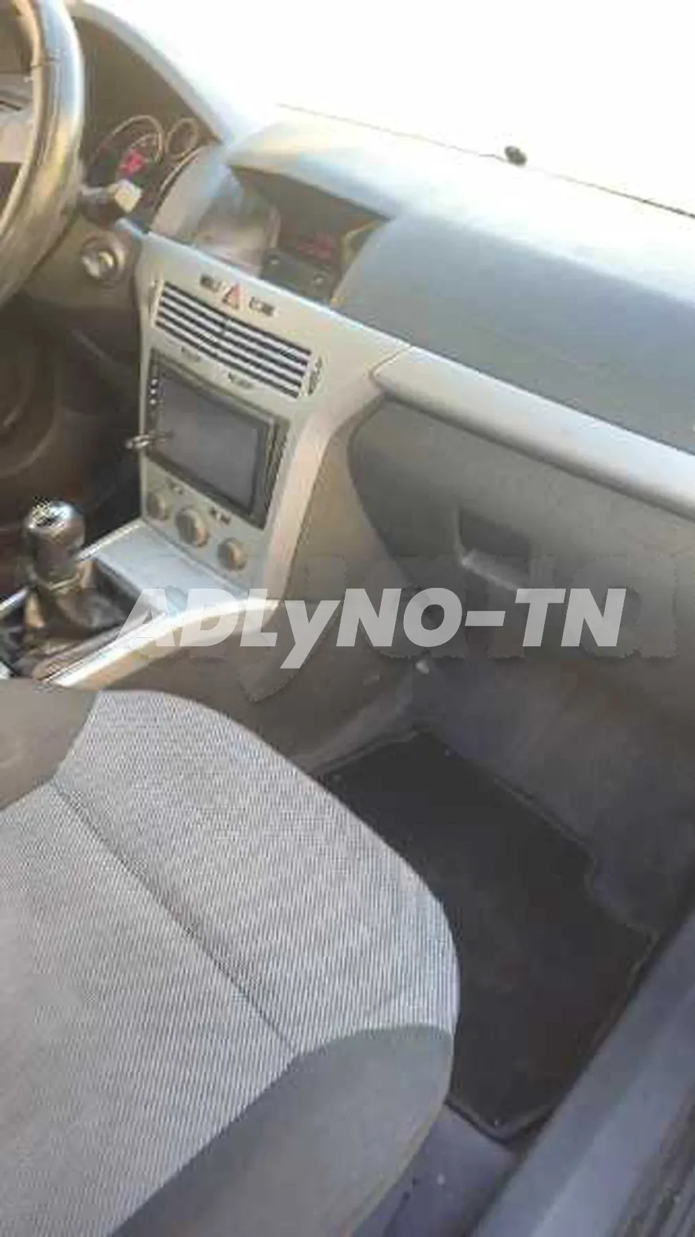 Une jolie opel astra h gtc 1.4 essence à Tunis - Photo 2
