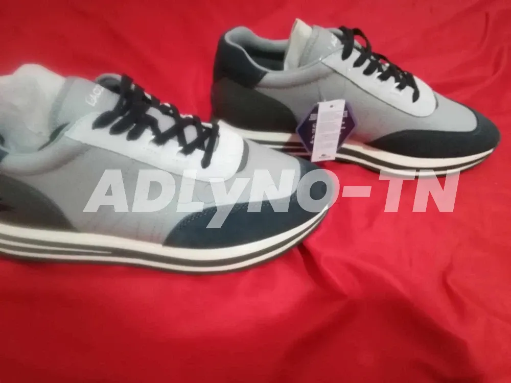 A VENDRE CHAUSSURES LACOSTE DANS L'EMBALLAGE à Bizerte - Photo 3