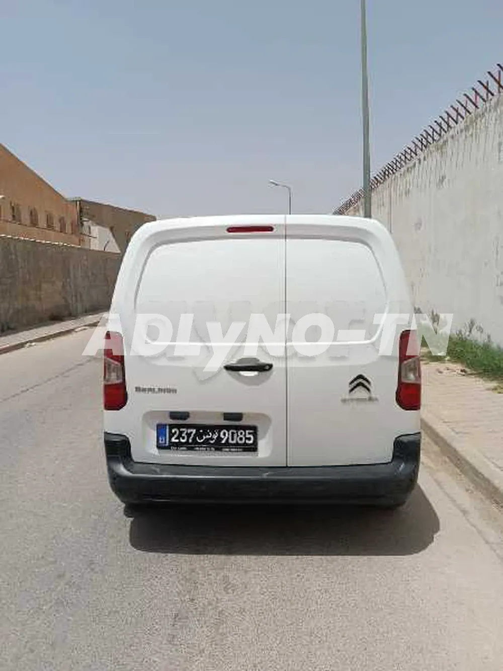Citroen k9 toutes options jdida numéro 93 415 589 à Kairouan - Photo 2