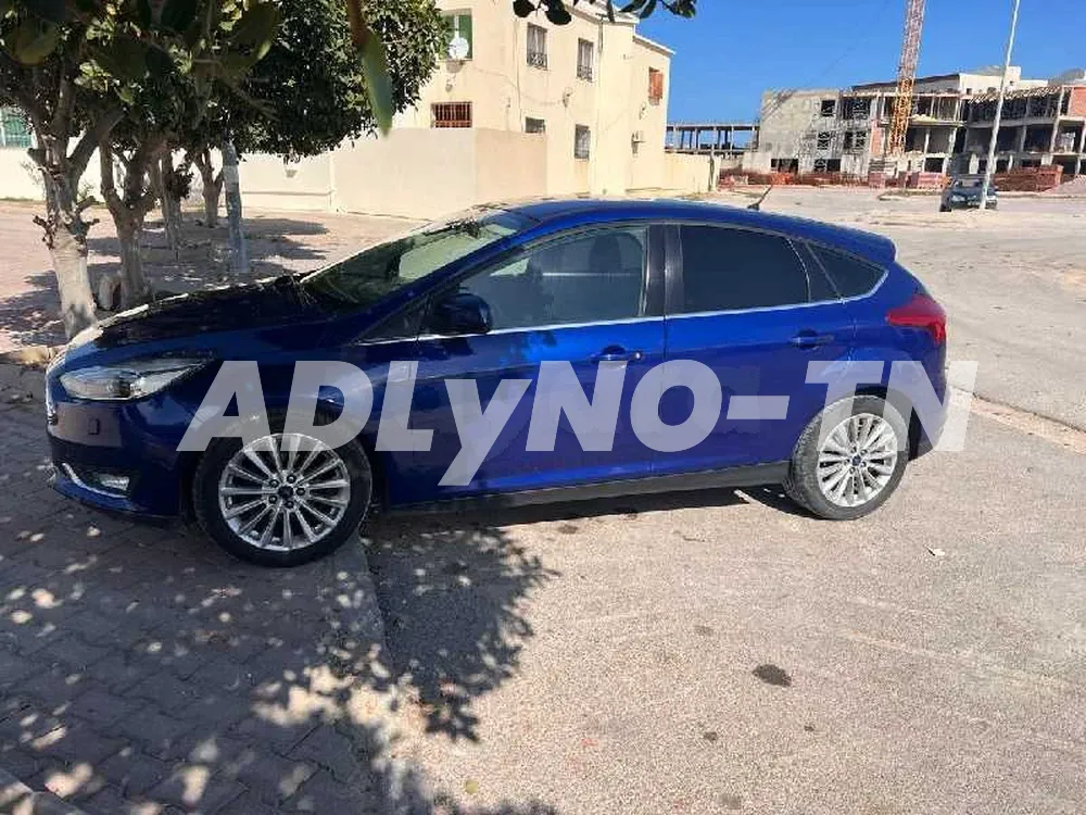 ford focus titanium ecoboost à Ben Arous - Photo 1