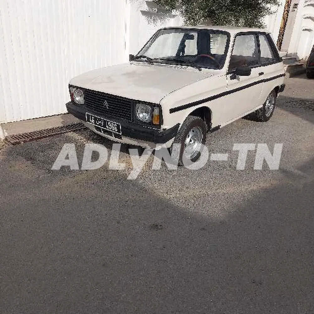 Kuv100 /k8 toute neuve