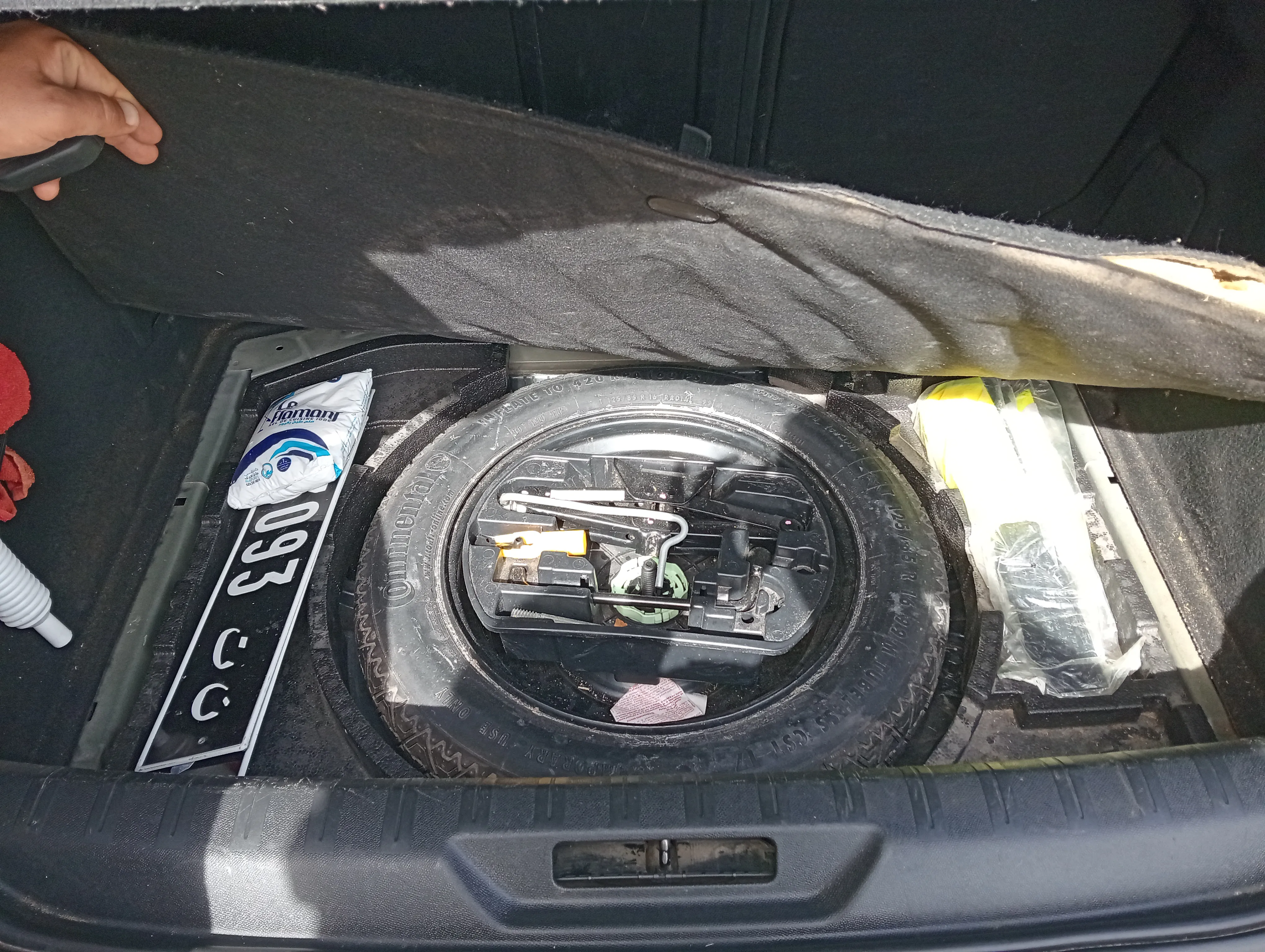 Vente voiture à El Kef - Photo 1
